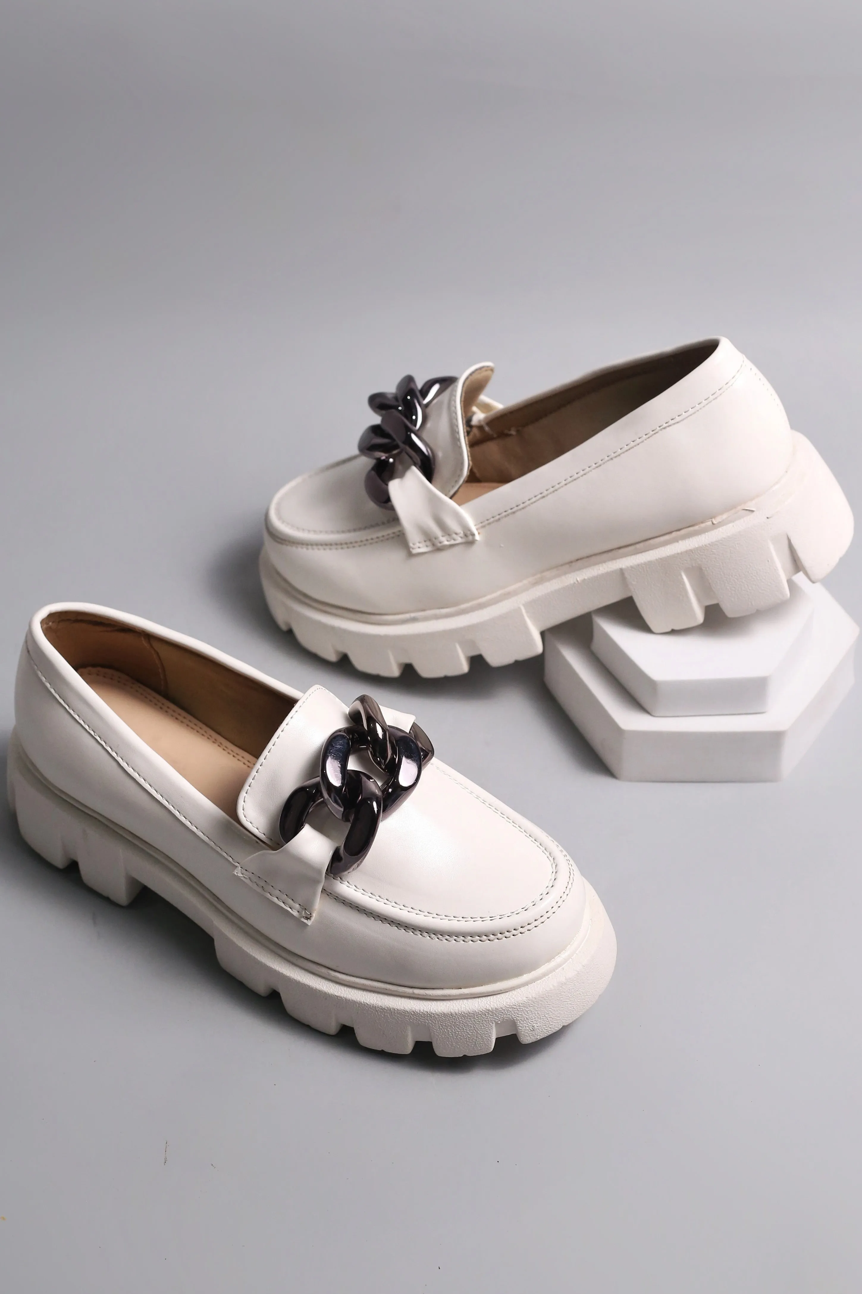 Brauch White Solid Embellished Loafer Shoe