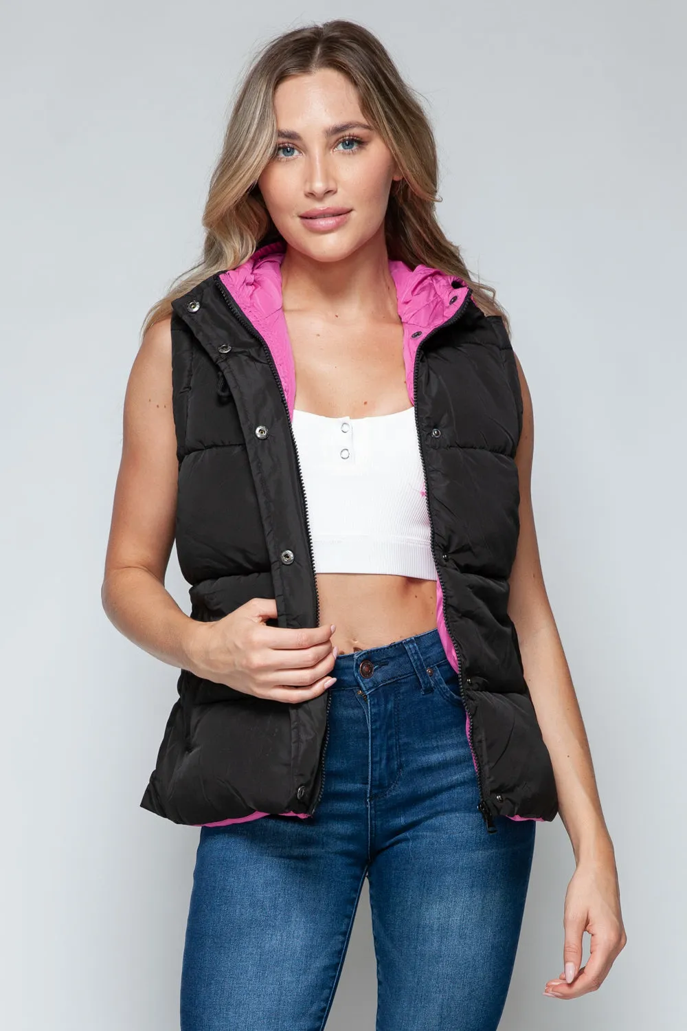 Cozy Chic: Hooded Puffer Vest Black