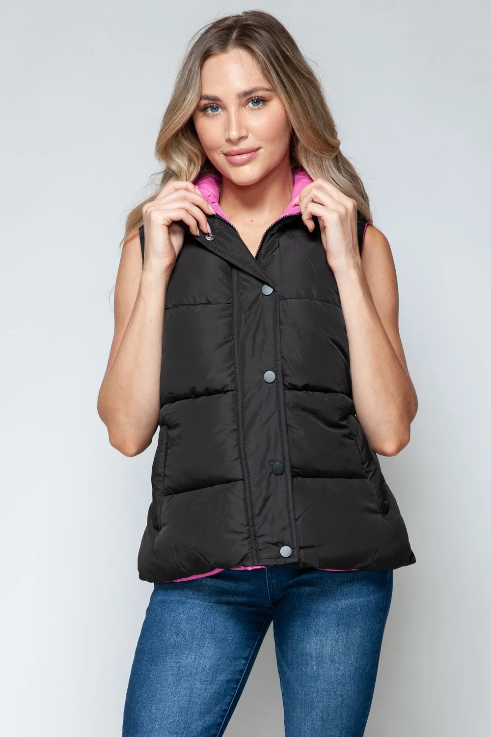Cozy Chic: Hooded Puffer Vest Black