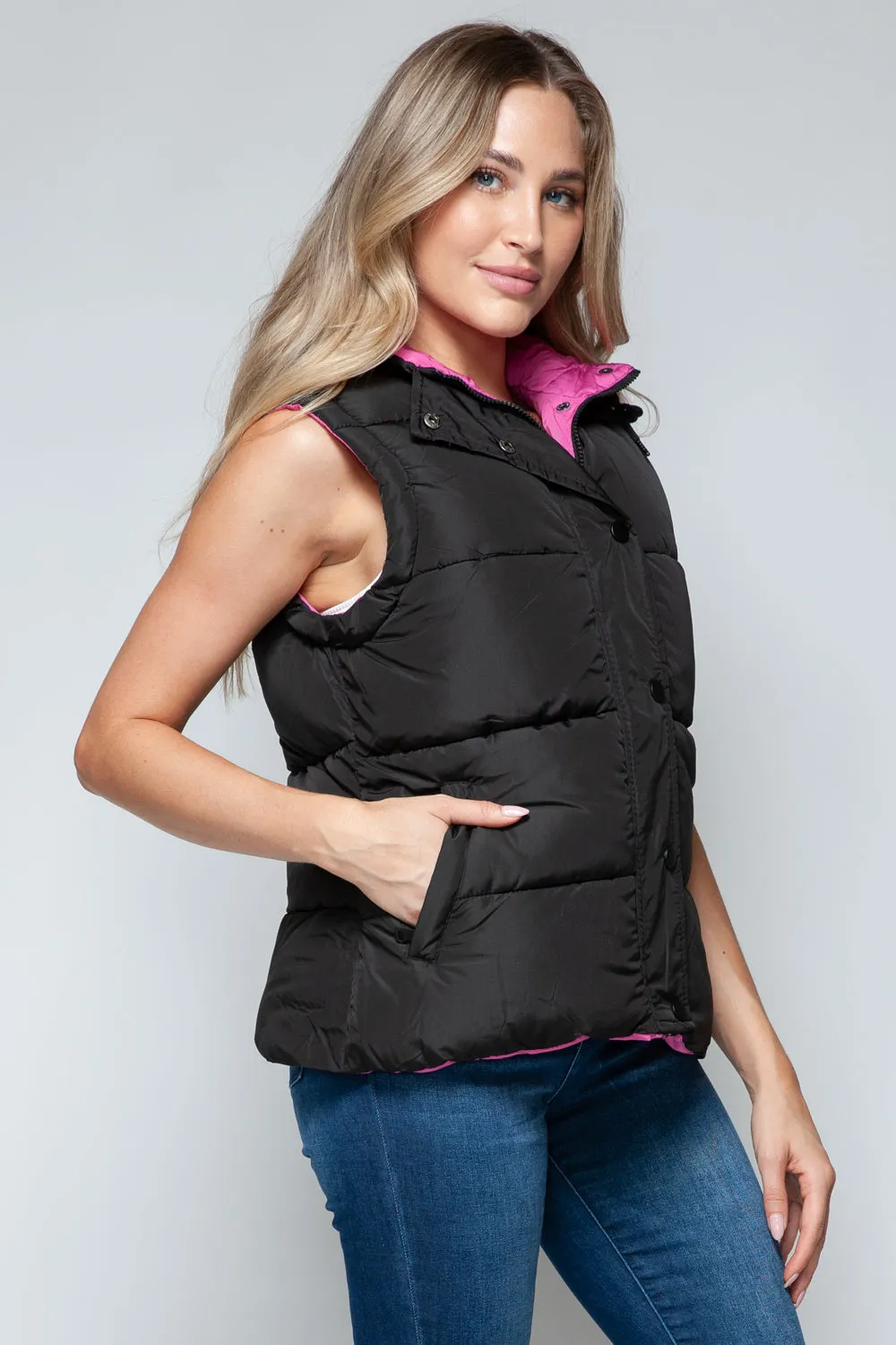 Cozy Chic: Hooded Puffer Vest Black