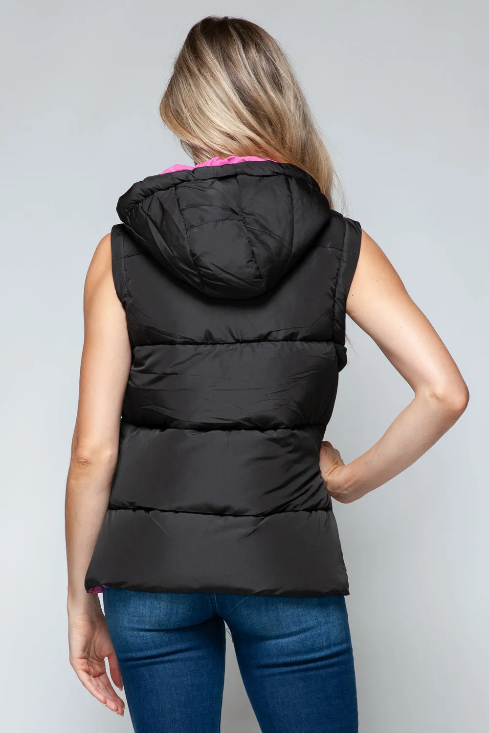 Cozy Chic: Hooded Puffer Vest Black