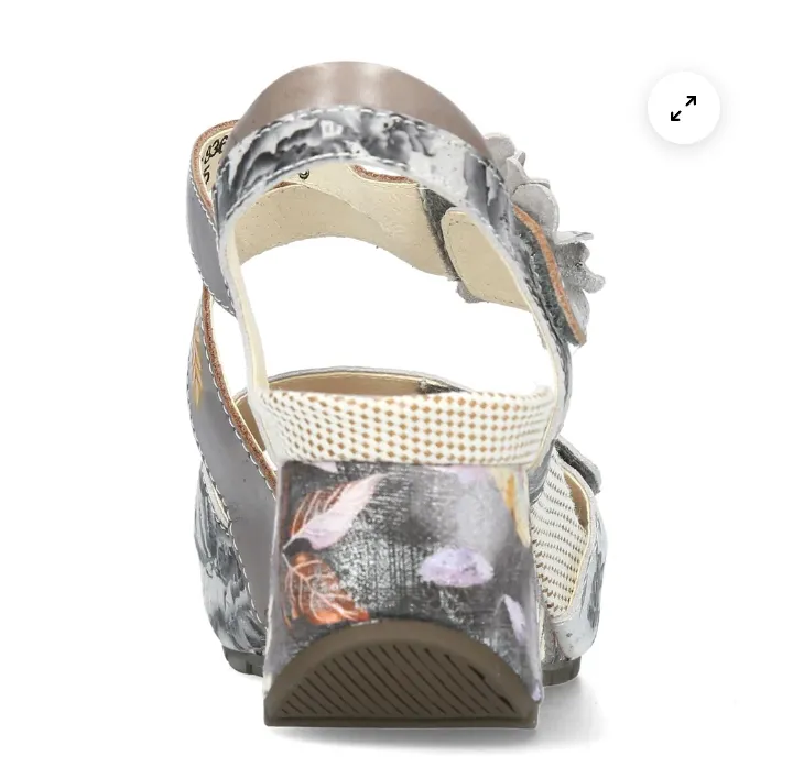 Laura Vita "Barry" Wedge Sandals in Perle