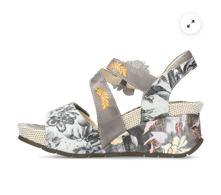 Laura Vita "Barry" Wedge Sandals in Perle