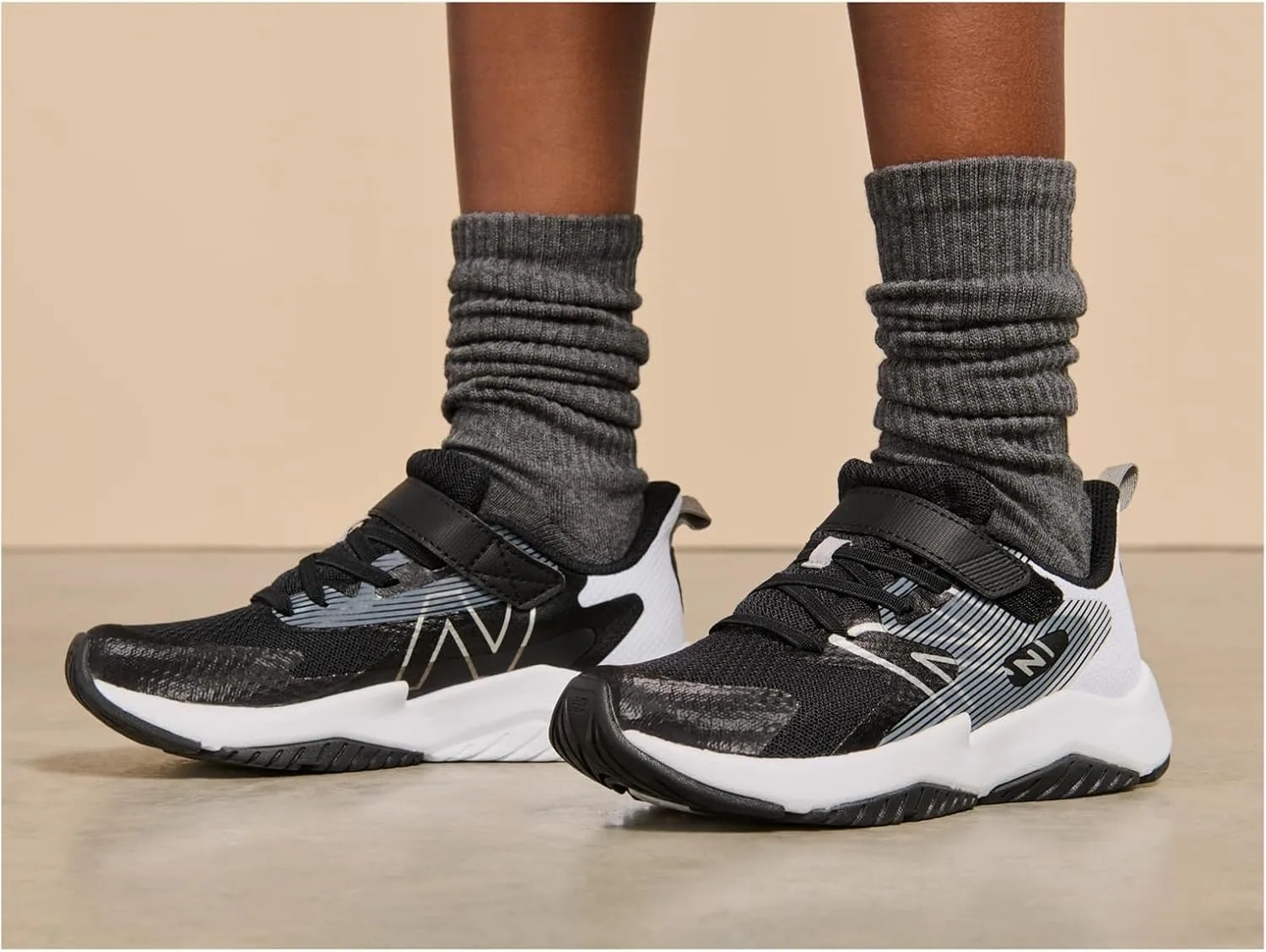 New Balance Kids' Rave Run V2 Hook and Loop Running Shoe