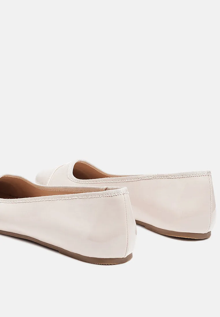Round toe ballerina flat shoes