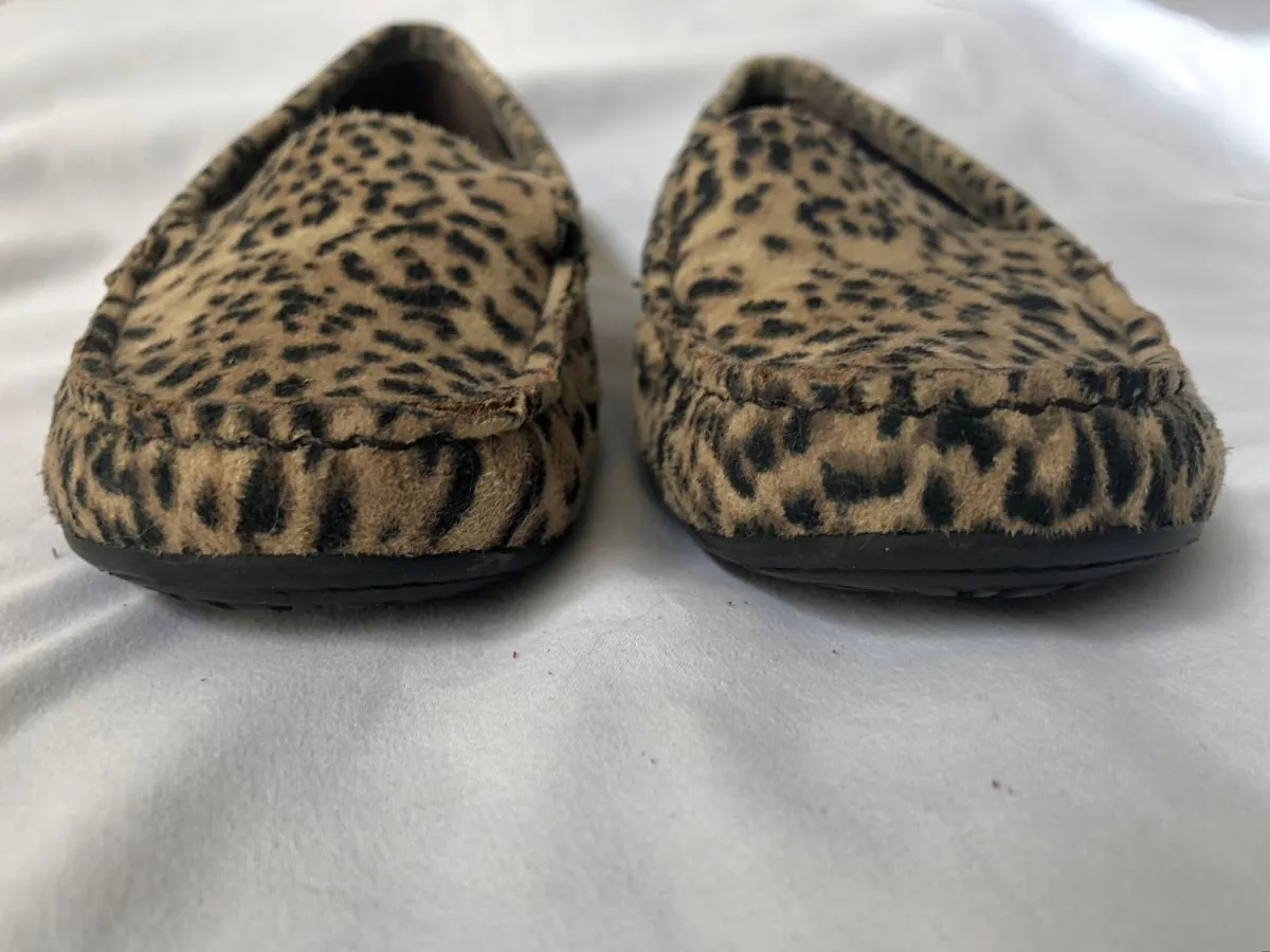 Stuart Weitzman Size 6.5 Suede Leopard Loafers