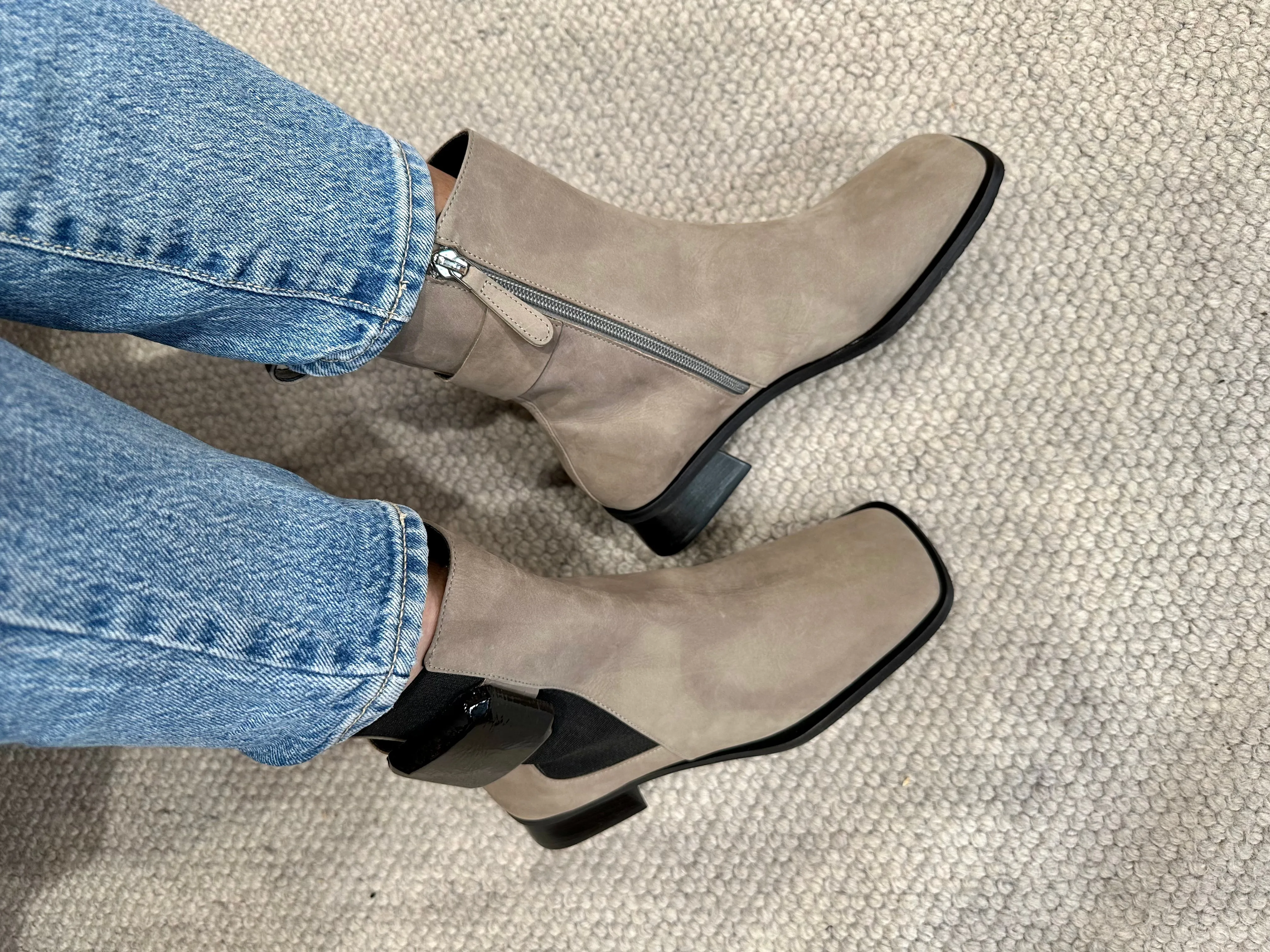 Vicenza Chloe Ankle Boots