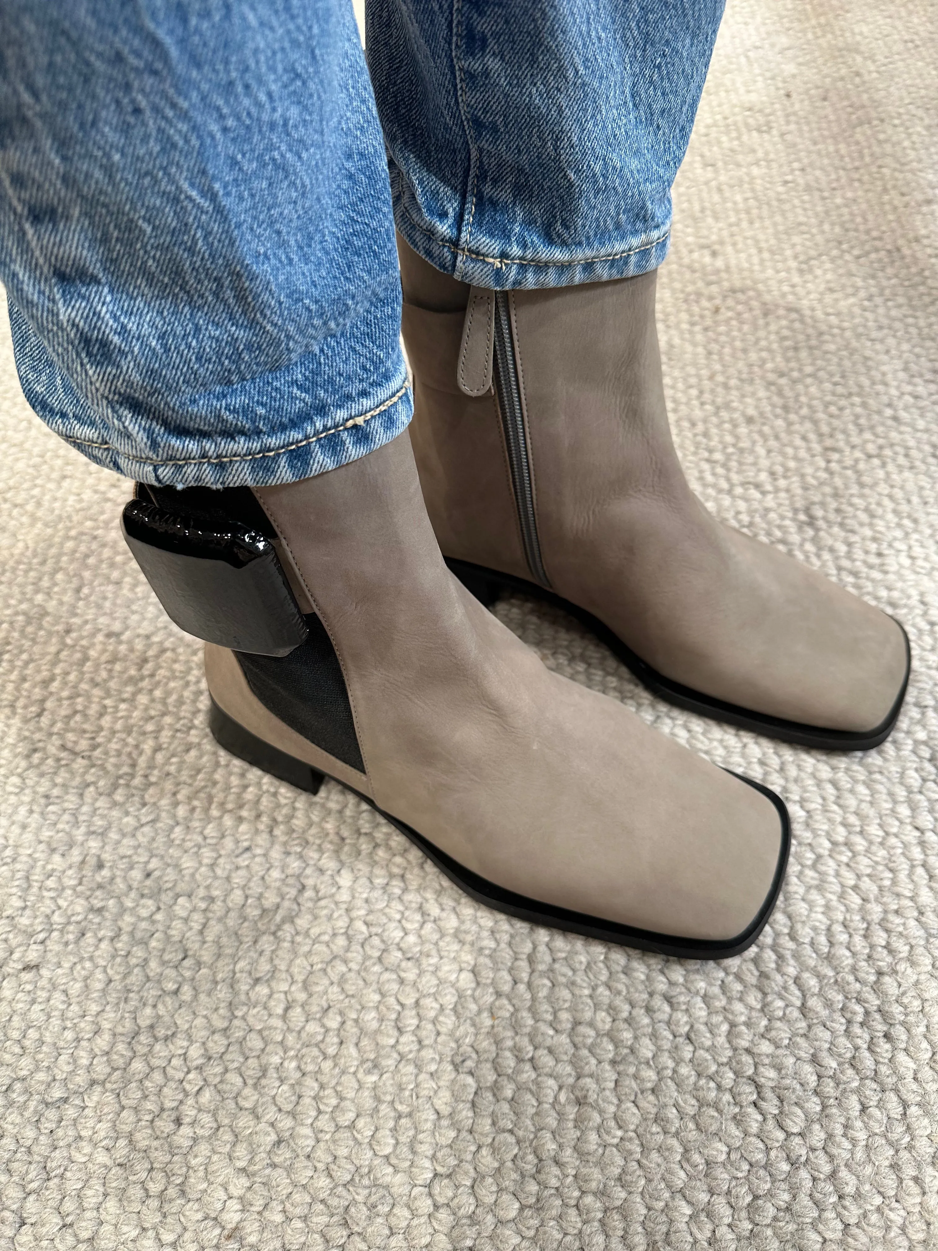 Vicenza Chloe Ankle Boots
